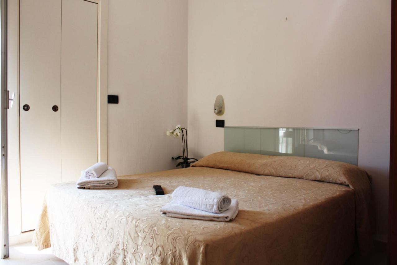 Hotel Fellini Rimini Extérieur photo